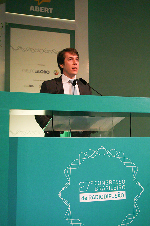 Congresso da Abert - Rodrigo Zerbone e Luis Roberto Antonik-7