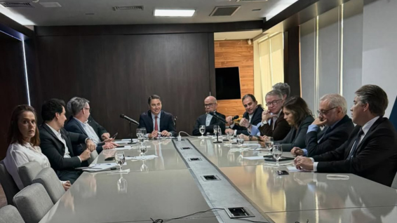 ABERT e associações estaduais alinham prioridades para o rádio em 2026