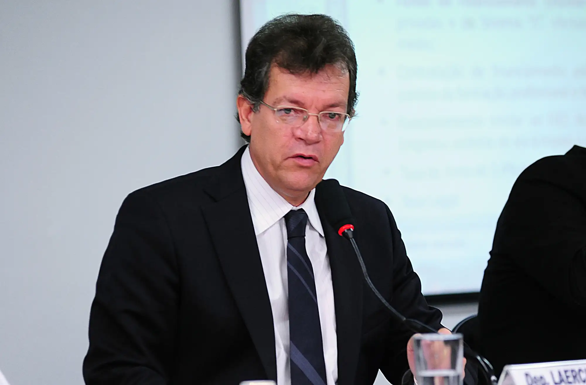 Deputado propõe reabertura de prazo para parcelamento de dívidas federais